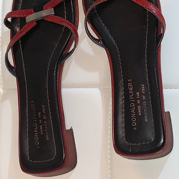 Donald J  Pliners Slides - Picture 4 of 6